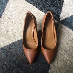 High heels brown